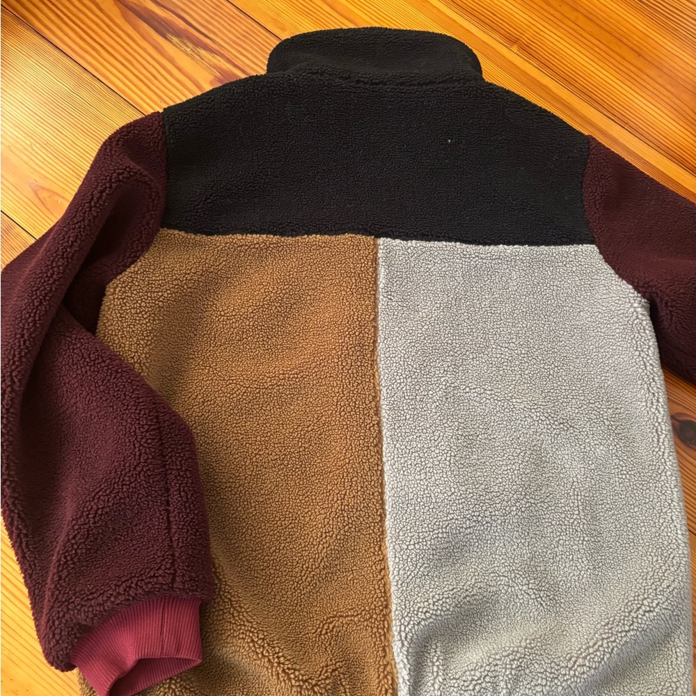 Colorblock Fleece Jacket - Picture 2 of 4